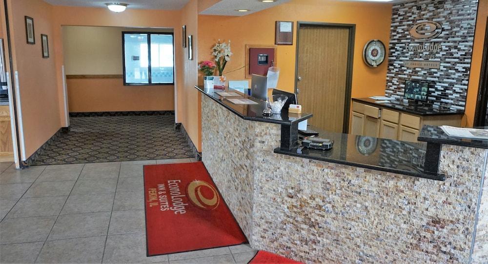 Econo Lodge & Suites Pekin Bagian luar foto